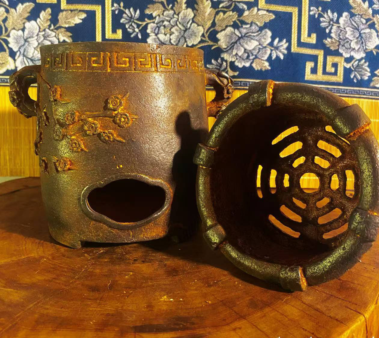 vesselofzen-Plum Blossom Shadows and Bird Songs- Zen Incense Burner