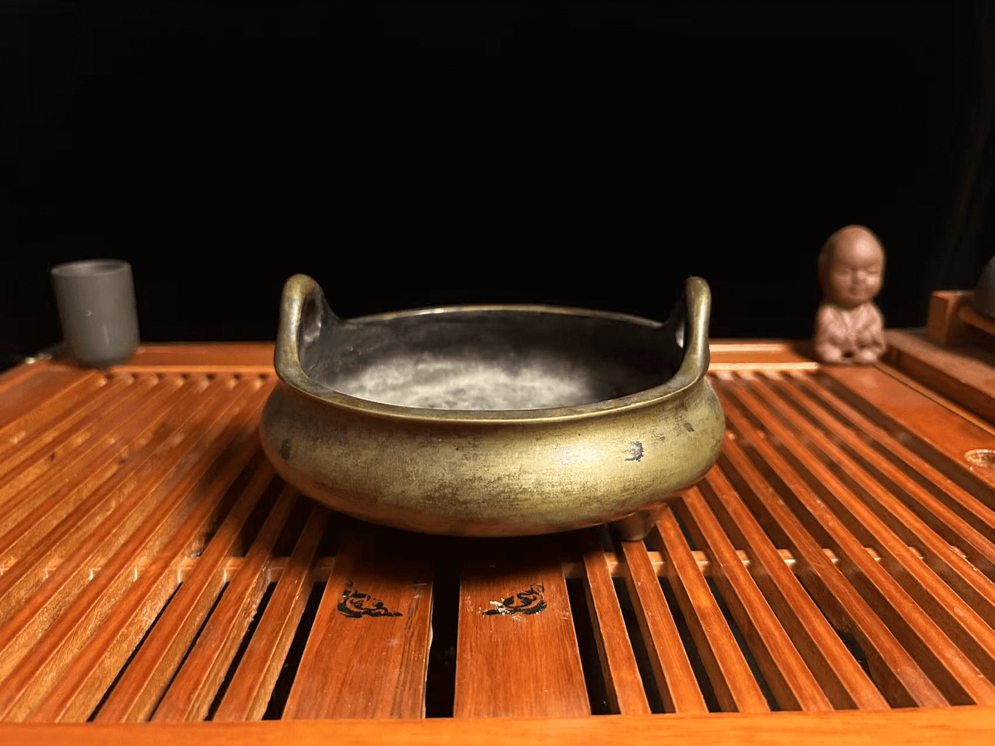 vesselofzen Three-legged sky-reaching ear furnace (1.3kg)