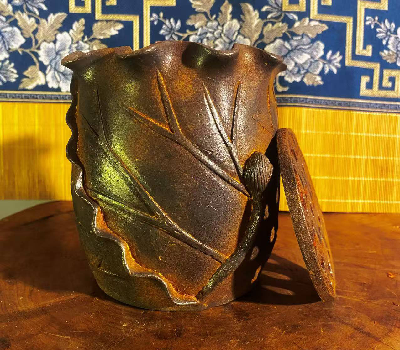 vesselofzen-Antique-style lotus leaf incense burner