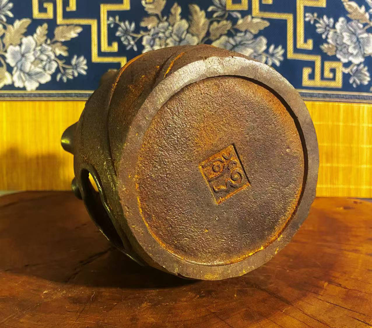 vesselofzen-Antique-style lotus leaf incense burner