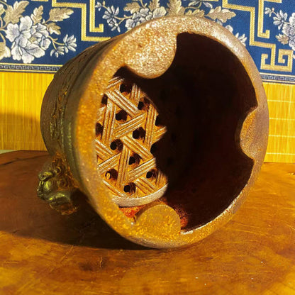 vesselofzen-Antique-style charcoal stove Animal guard vine shadow