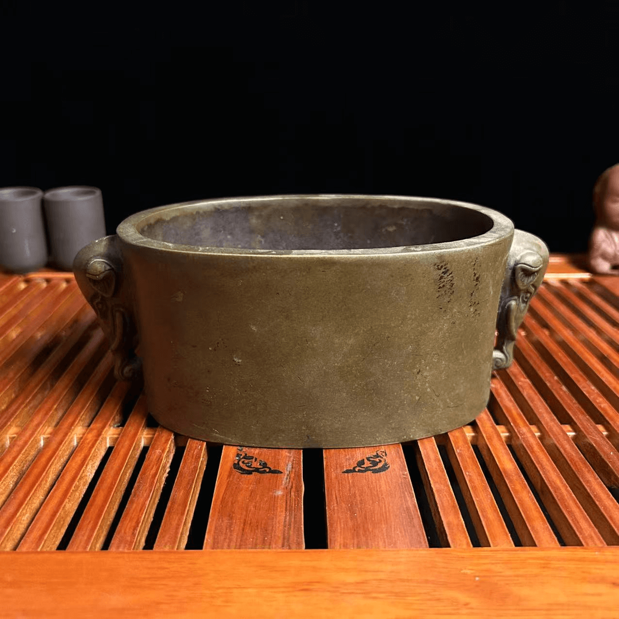 vesselofzen Elephant-headed incense burner (1.95kg)