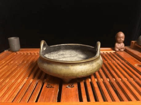 vesselofzen Three-legged sky-reaching ear furnace (1.3kg)