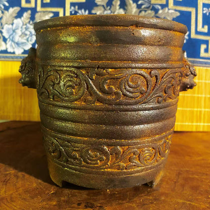 vesselofzen-Antique-style charcoal stove Animal guard vine shadow