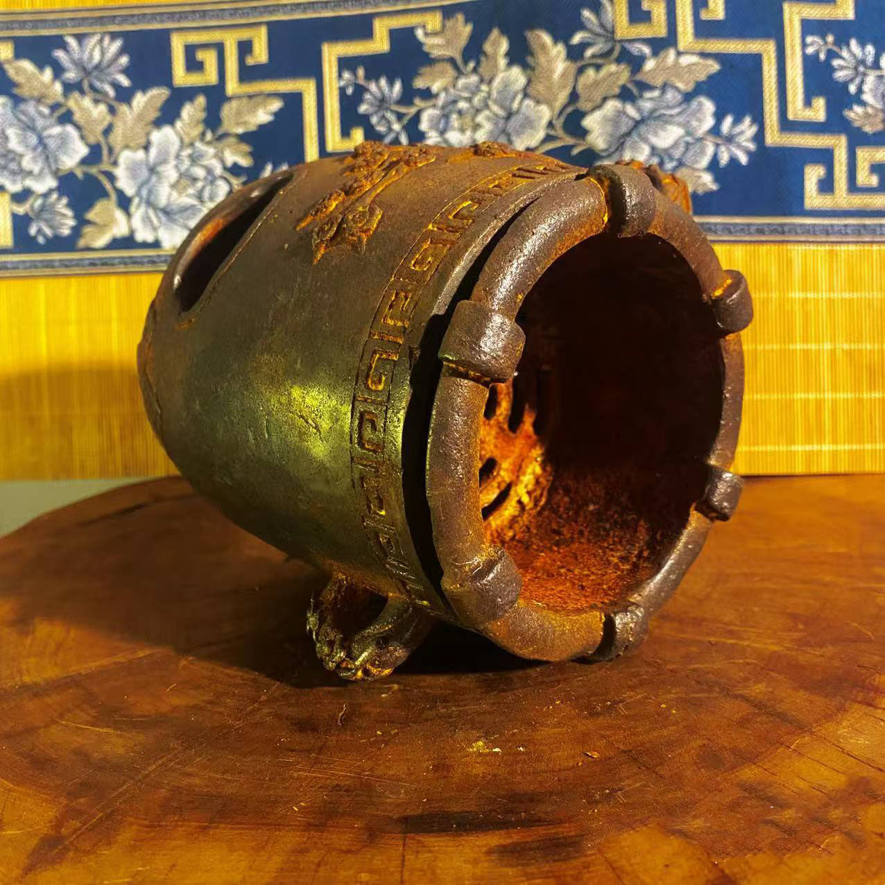 vesselofzen-Plum Blossom Shadows and Bird Songs- Zen Incense Burner