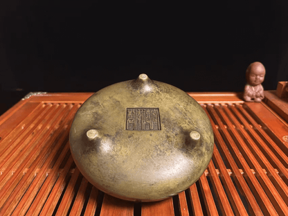 vesselofzen Three-legged sky-reaching ear furnace (1.3kg)