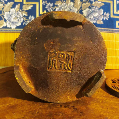 vesselofzen-Antique-style charcoal stove Animal guard vine shadow