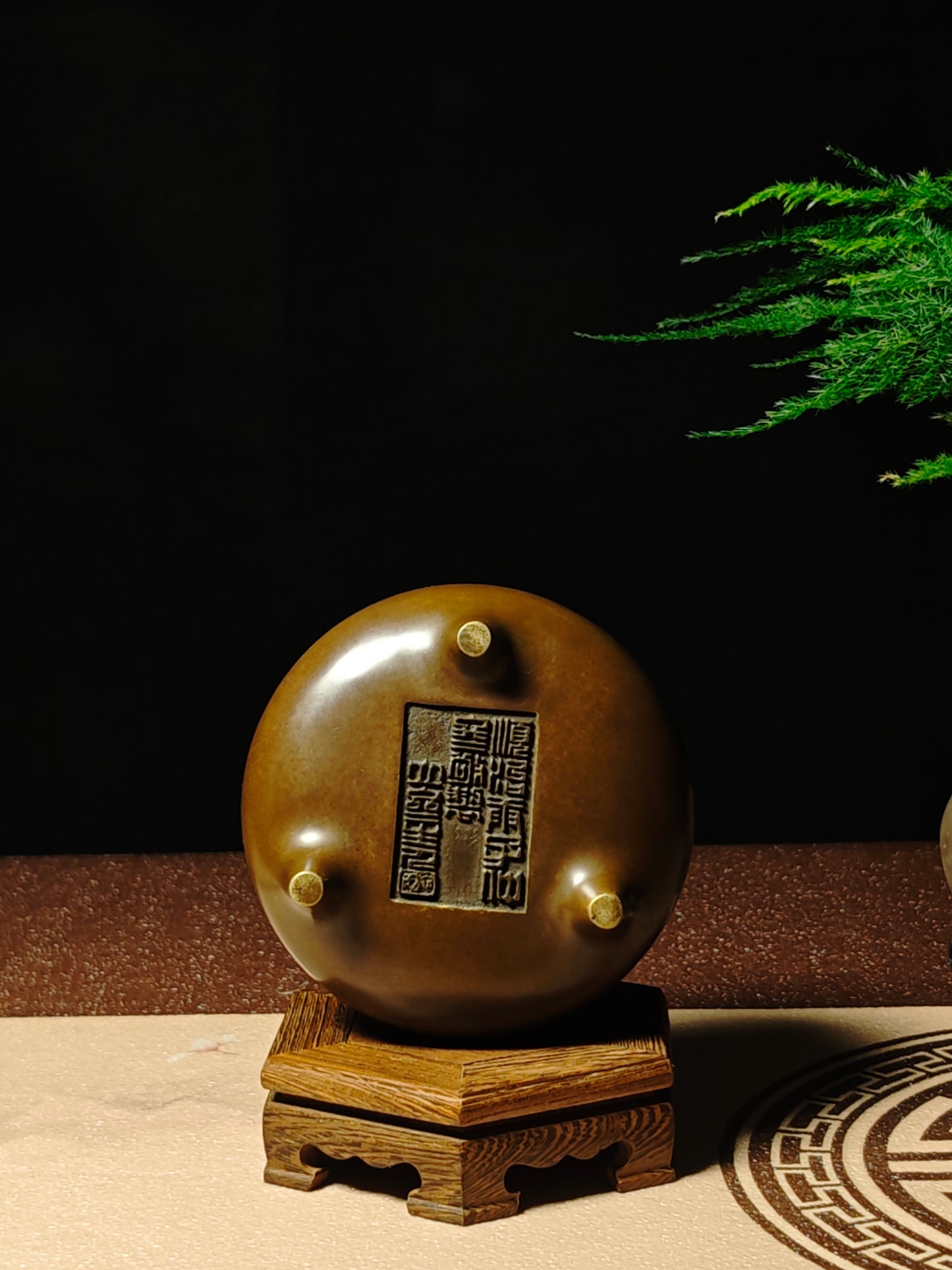 vesselofzen Three-legged sky-reaching ear furnace (0.85kg)