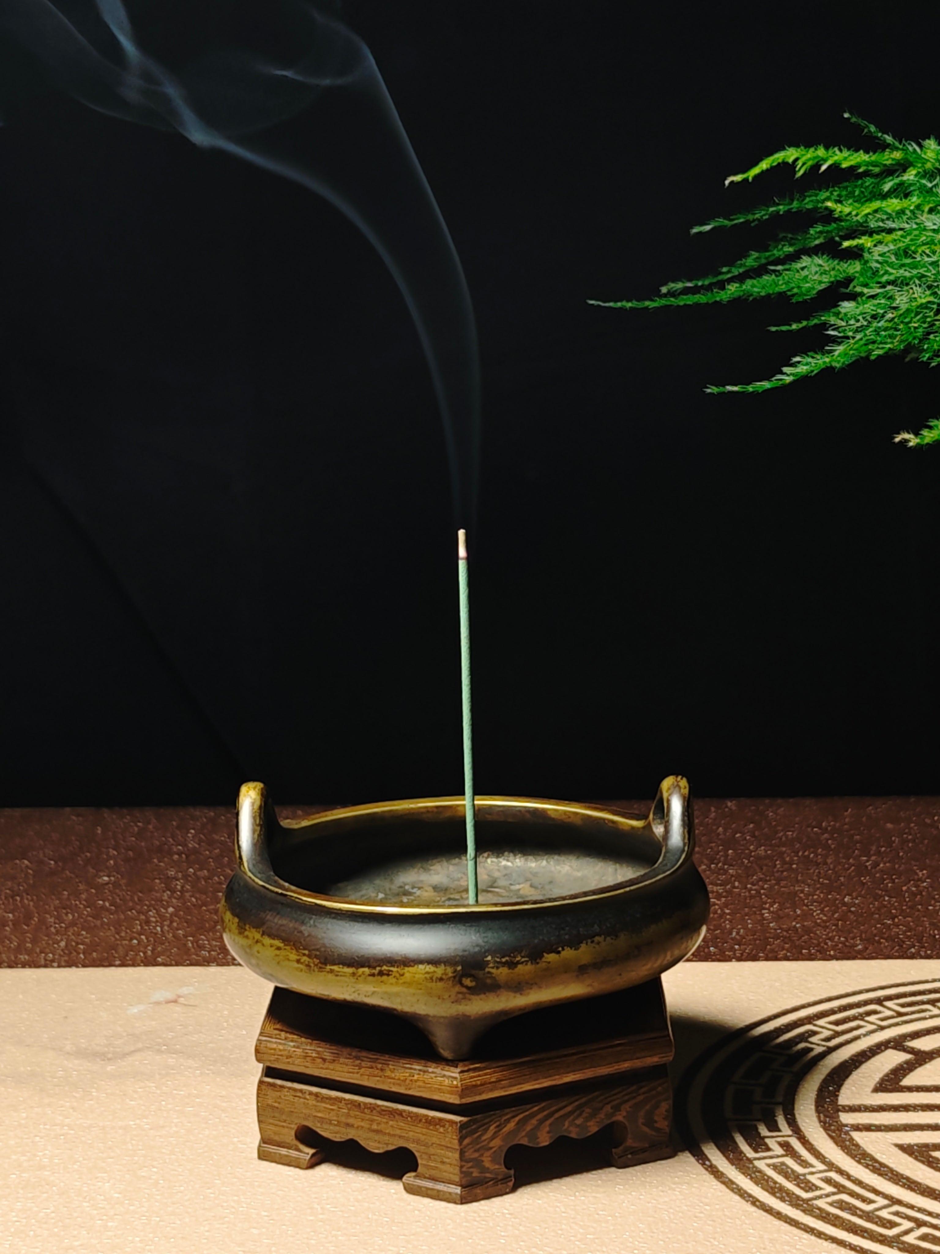 vesselofzen Three-legged sky-reaching ear furnace（0.8kg）p1